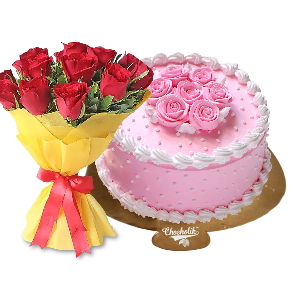 Delicious Cake Love With Red Roses