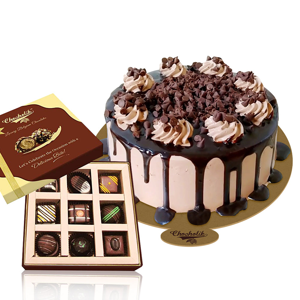 Amusing Fudge Cake With Chocolate Box